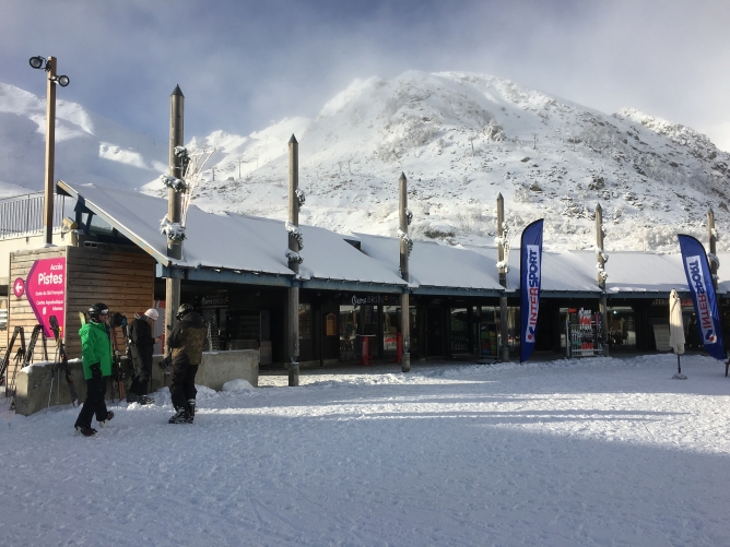magasin-location-de-ski-piau-engaly-aragnouet-centre-station