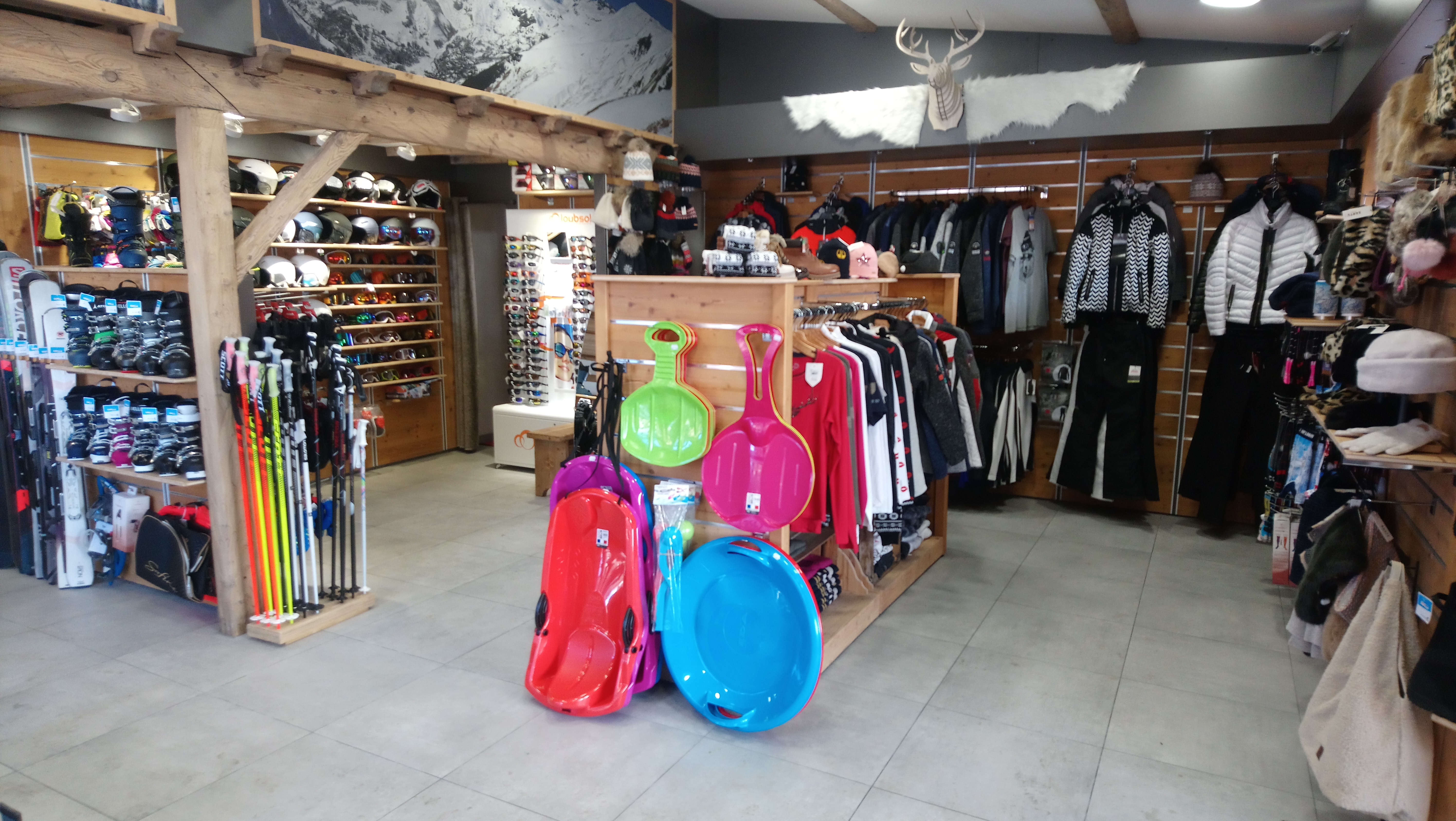 Le Cret Des Roches Saint Sorlin D Arves Magasin location ski Le Crêt des Roches (Saint Sorlin d'Arves)